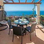 База отдыха Balancal And Palheiro Village By Madeira Фуншал