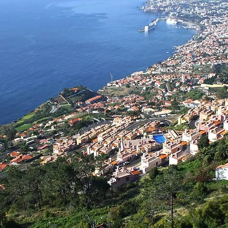 Aldeamento Turístico Balancal And Palheiro Village By Madeira